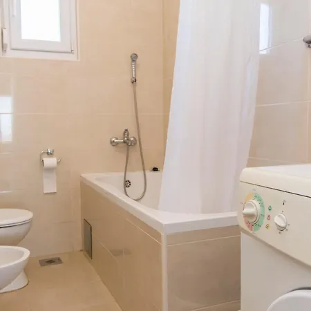 Apartment Poljubac