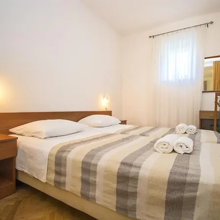 Poljubac Apartment